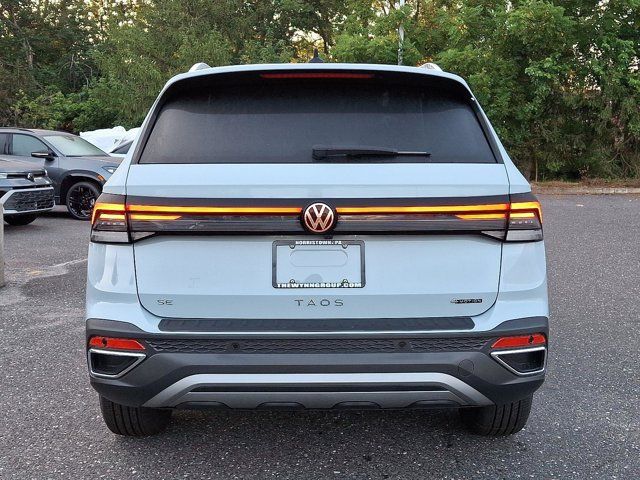 2025 Volkswagen Taos SE