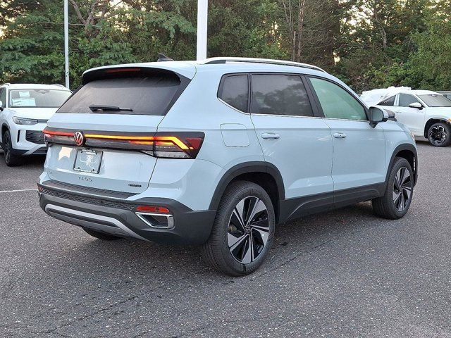 2025 Volkswagen Taos SE