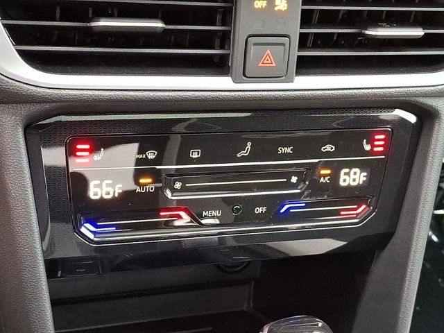 2025 Volkswagen Taos SE