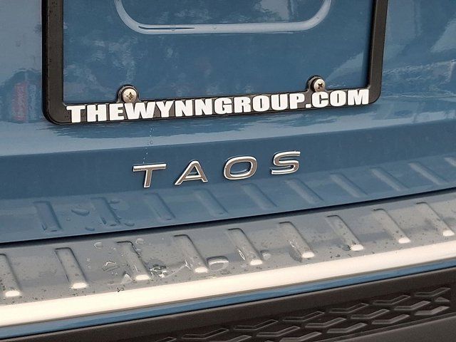 2025 Volkswagen Taos SE