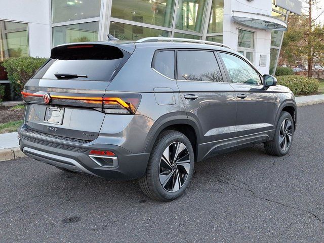 2025 Volkswagen Taos SE