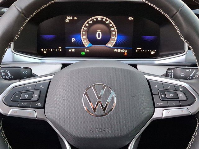 2025 Volkswagen Taos SE