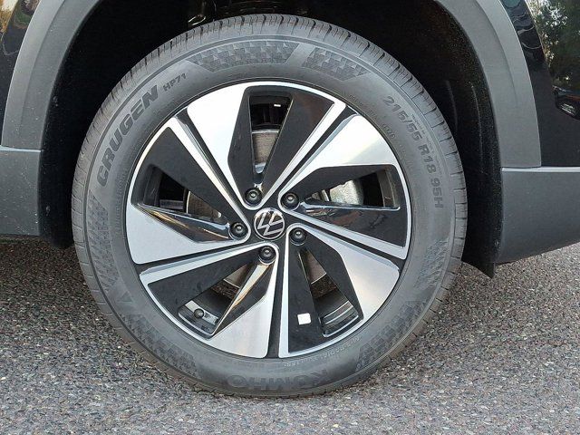 2025 Volkswagen Taos SE