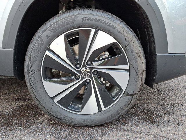 2025 Volkswagen Taos SE