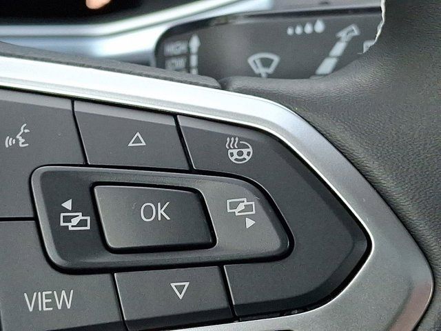 2025 Volkswagen Taos SE