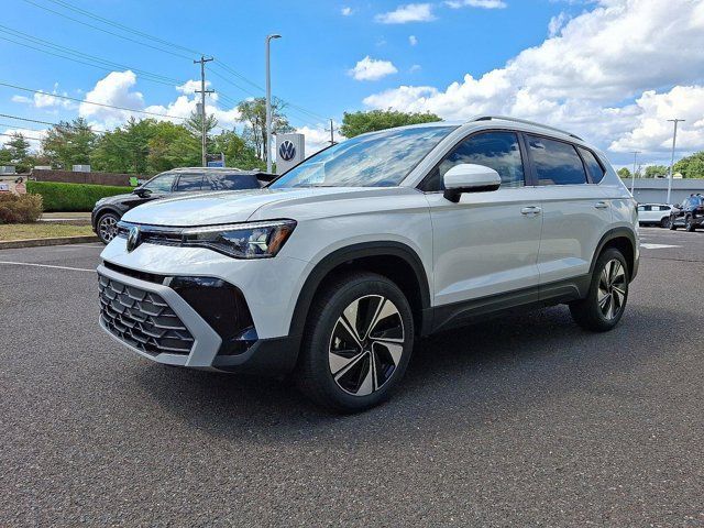 2025 Volkswagen Taos SE