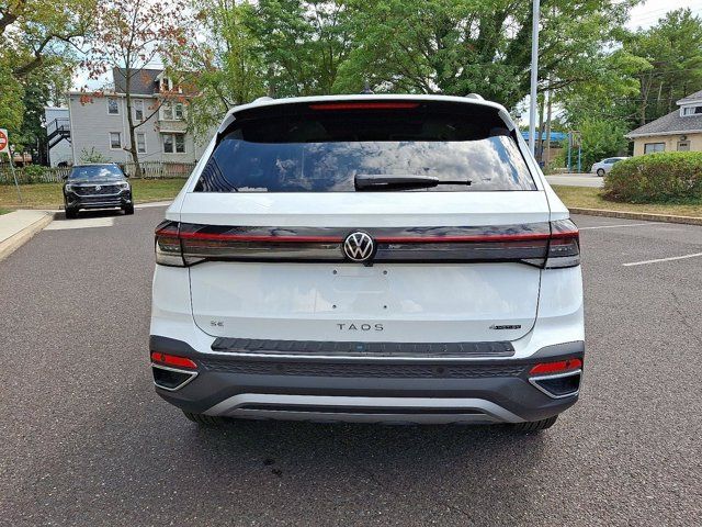 2025 Volkswagen Taos SE