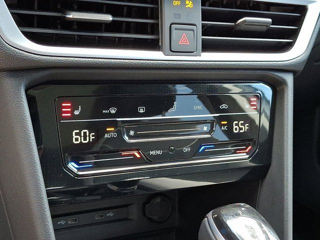 2025 Volkswagen Taos SE