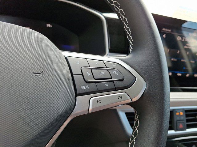 2025 Volkswagen Taos SE