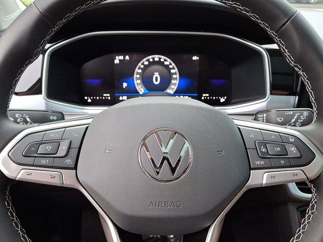 2025 Volkswagen Taos SE