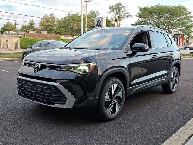 2025 Volkswagen Taos SE