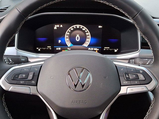 2025 Volkswagen Taos SE
