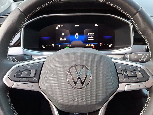 2025 Volkswagen Taos SE