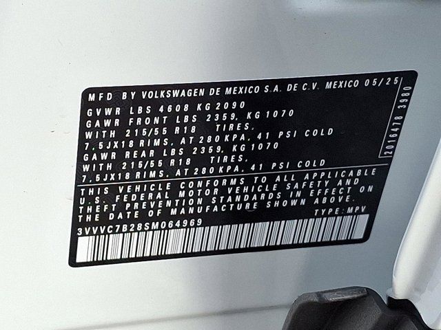 2025 Volkswagen Taos SE