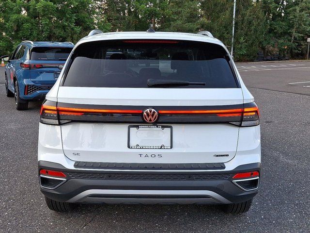 2025 Volkswagen Taos SE
