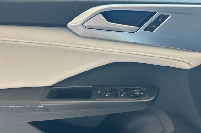 2025 Volkswagen Taos 1.5T SE 2025 Volkswagen Taos 1.5T SE