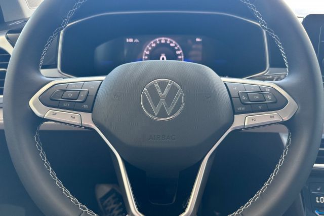 2025 Volkswagen Taos 1.5T SE 2025 Volkswagen Taos 1.5T SE