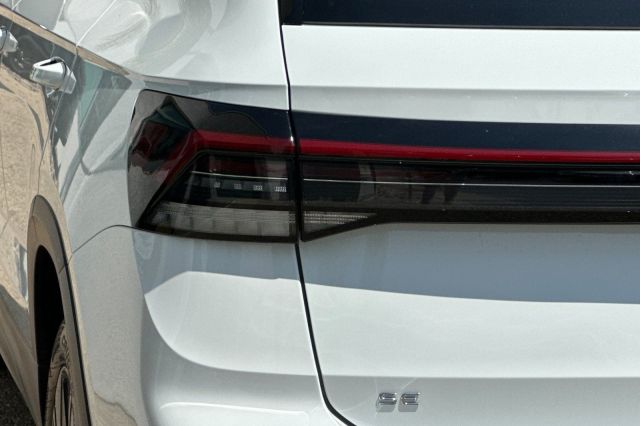 2025 Volkswagen Taos 1.5T SE 2025 Volkswagen Taos 1.5T SE