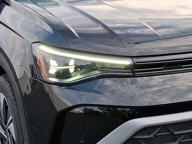 2025 Volkswagen Taos SE