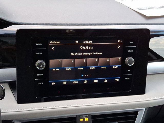 2025 Volkswagen Taos SE