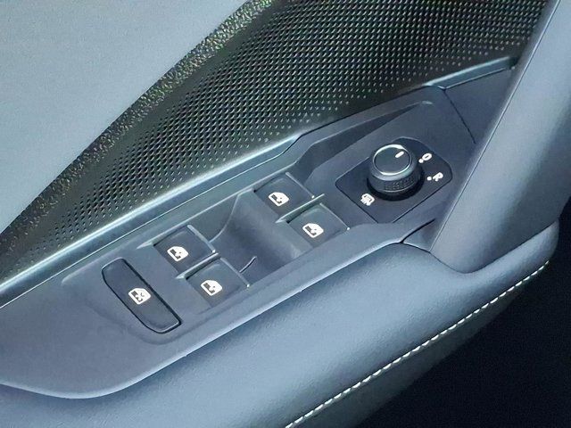 2025 Volkswagen Tiguan SE