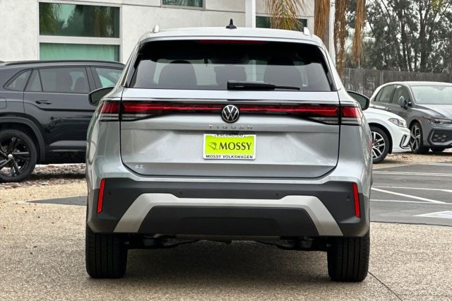 2025 Volkswagen Tiguan 2.0T SE 2025 Volkswagen Tiguan 2.0T SE