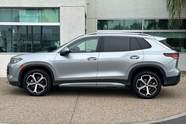 2025 Volkswagen Tiguan 2.0T SE 2025 Volkswagen Tiguan 2.0T SE