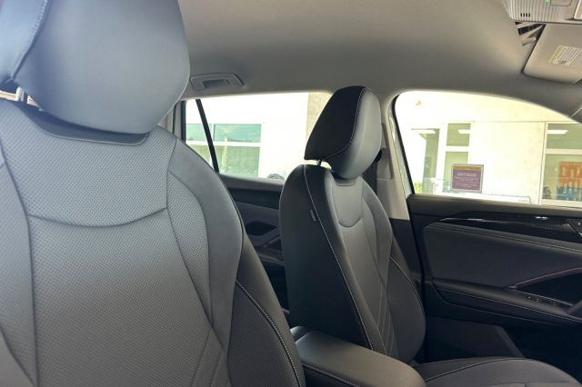 2025 Volkswagen Tiguan 2.0T SE 2025 Volkswagen Tiguan 2.0T SE