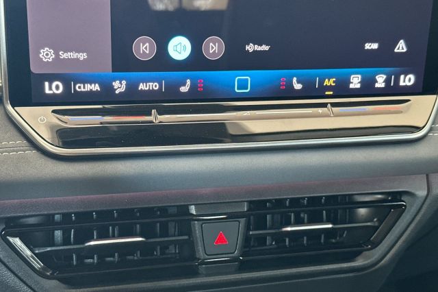 2025 Volkswagen Tiguan 2.0T SE 2025 Volkswagen Tiguan 2.0T SE