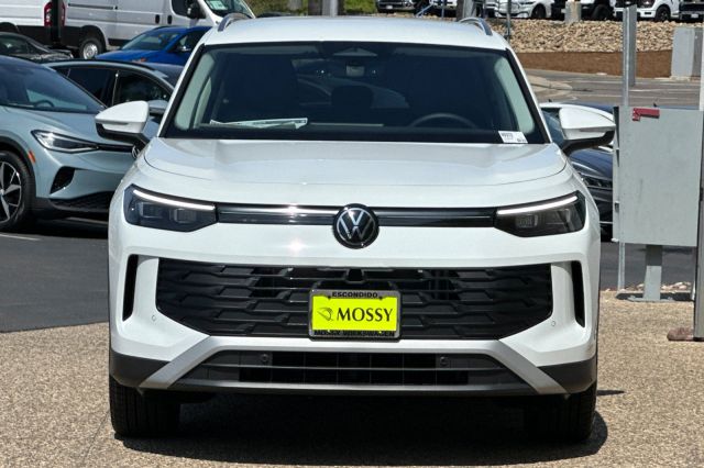 2025 Volkswagen Tiguan 2.0T SE 2025 Volkswagen Tiguan 2.0T SE