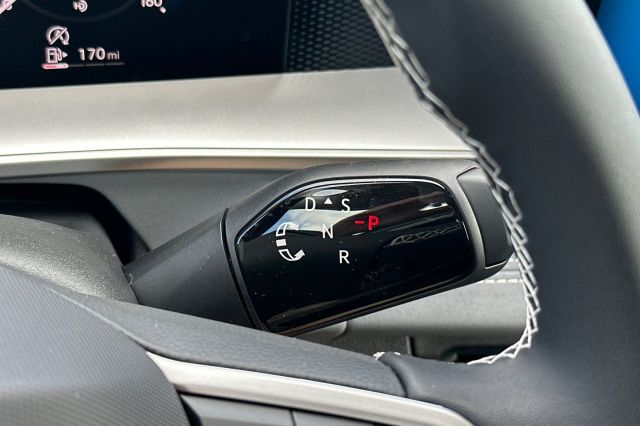 2025 Volkswagen Tiguan 2.0T SE 2025 Volkswagen Tiguan 2.0T SE