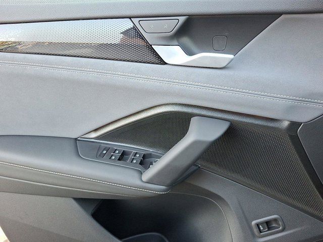 2025 Volkswagen Tiguan SE R-Line Black