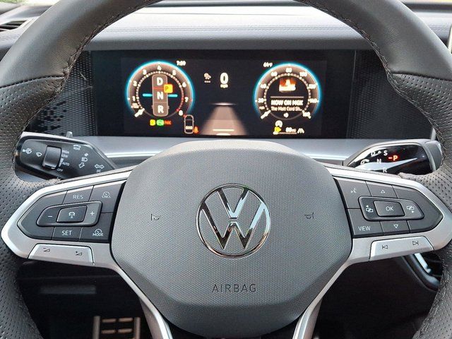 2025 Volkswagen Tiguan SE R-Line Black
