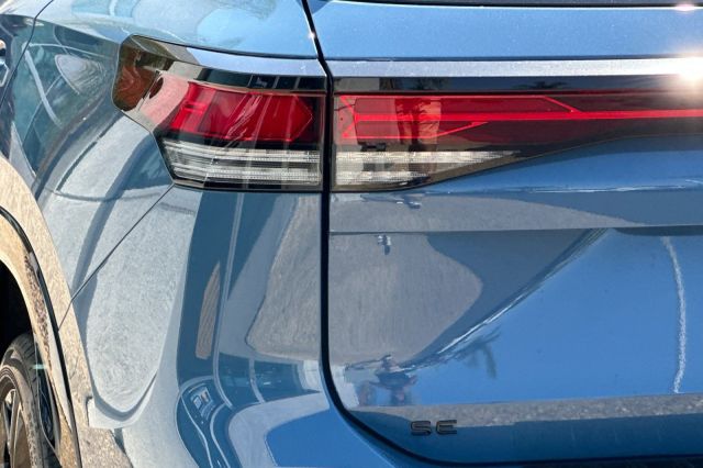 2025 Volkswagen Tiguan 2.0T SE R-Line Black 2025 Volkswagen Tiguan 2.0T SE R-Line Black