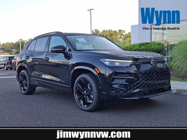 2025 Volkswagen Tiguan SE R-Line Black