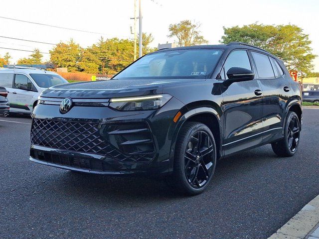 2025 Volkswagen Tiguan SE R-Line Black