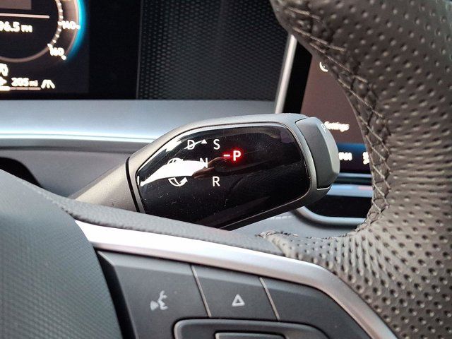 2025 Volkswagen Tiguan SE R-Line Black