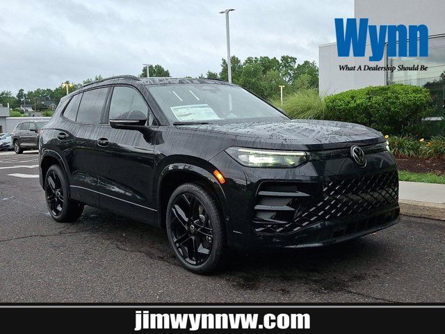 2025 Volkswagen Tiguan SE R-Line Black
