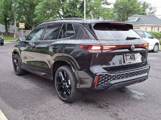 2025 Volkswagen Tiguan SE R-Line Black