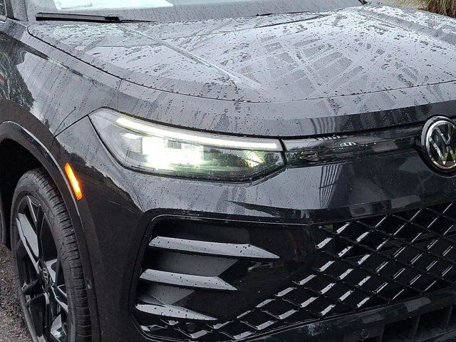 2025 Volkswagen Tiguan SE R-Line Black
