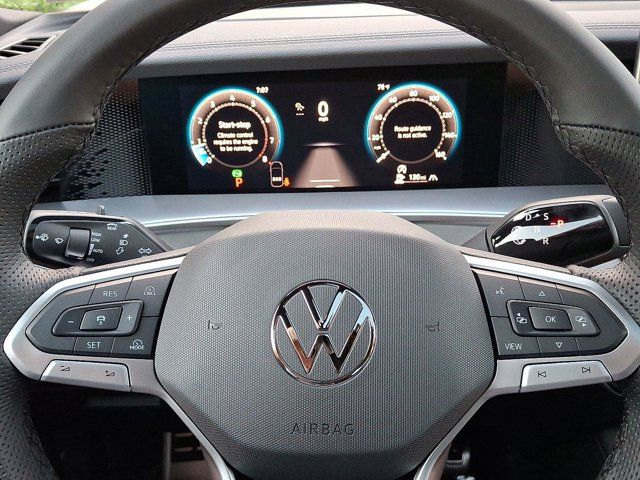 2025 Volkswagen Tiguan SE R-Line Black