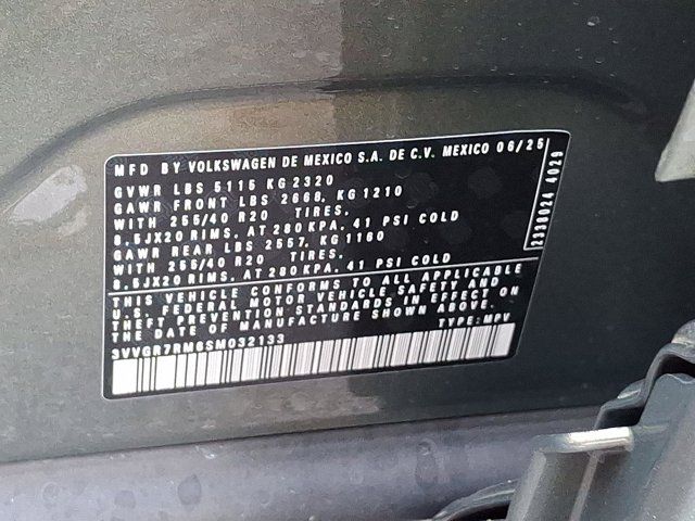 2025 Volkswagen Tiguan SE R-Line Black