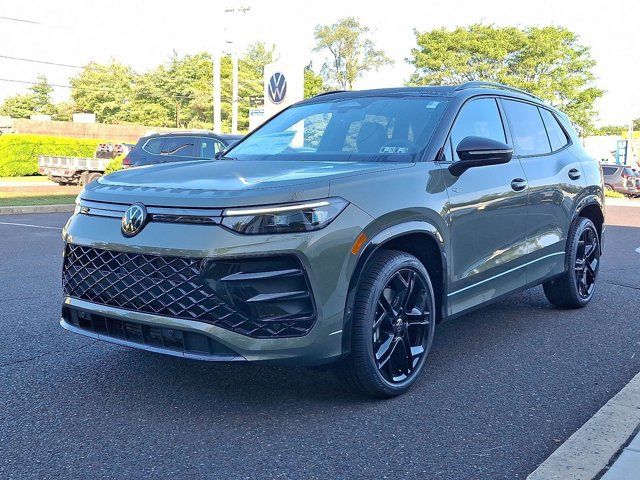 2025 Volkswagen Tiguan SE R-Line Black