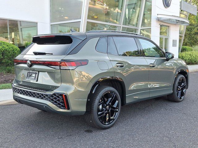 2025 Volkswagen Tiguan SE R-Line Black
