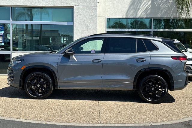 2025 Volkswagen Tiguan 2.0T SE R-Line Black 2025 Volkswagen Tiguan 2.0T SE R-Line Black