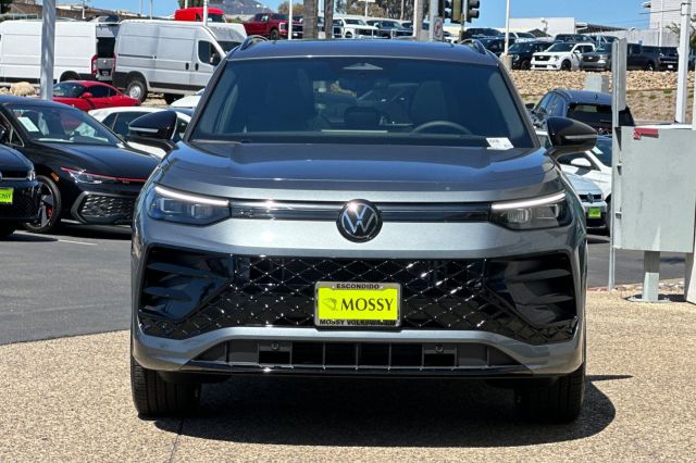 2025 Volkswagen Tiguan 2.0T SE R-Line Black 2025 Volkswagen Tiguan 2.0T SE R-Line Black