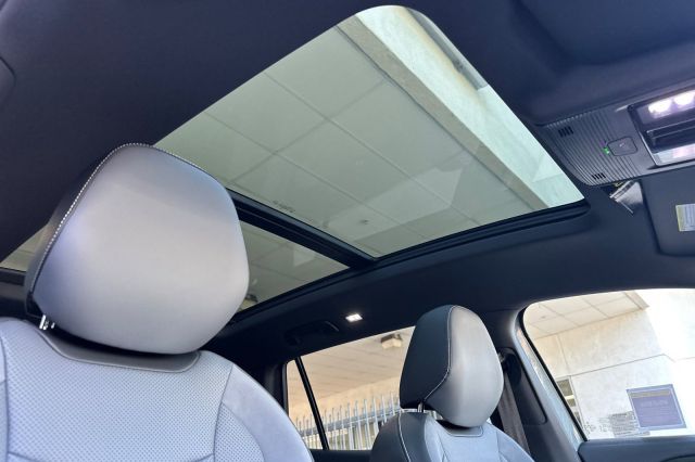 2025 Volkswagen Tiguan 2.0T SE R-Line Black 2025 Volkswagen Tiguan 2.0T SE R-Line Black