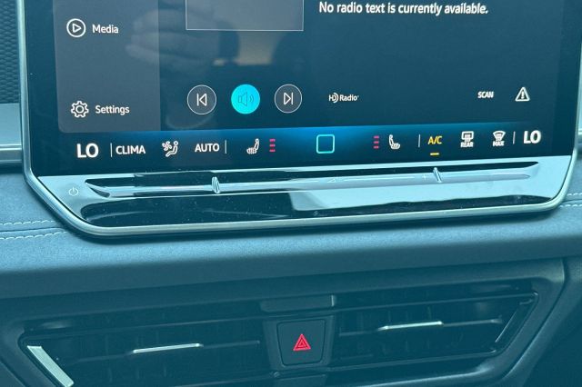 2025 Volkswagen Tiguan 2.0T SE R-Line Black 2025 Volkswagen Tiguan 2.0T SE R-Line Black