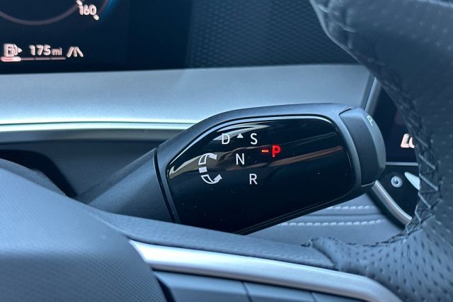 2025 Volkswagen Tiguan 2.0T SE R-Line Black 2025 Volkswagen Tiguan 2.0T SE R-Line Black