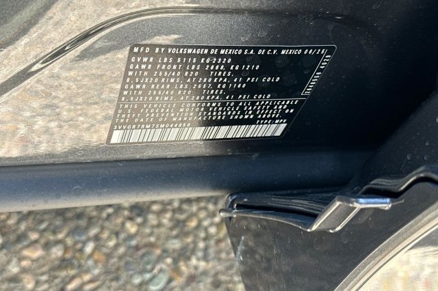 2025 Volkswagen Tiguan 2.0T SE R-Line Black 2025 Volkswagen Tiguan 2.0T SE R-Line Black